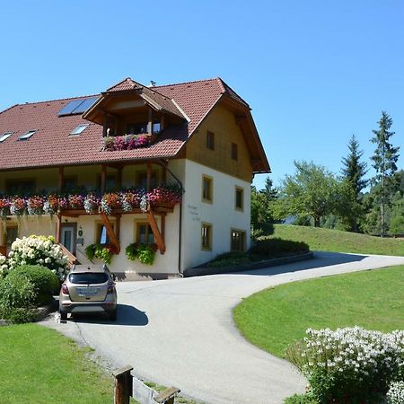 ザンクト・ゲオルゲン・オプ・ムーラウHaus Ingridアパートメント エクステリア 写真